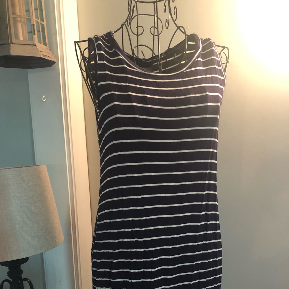 Agnes & Dora favorite tank size small